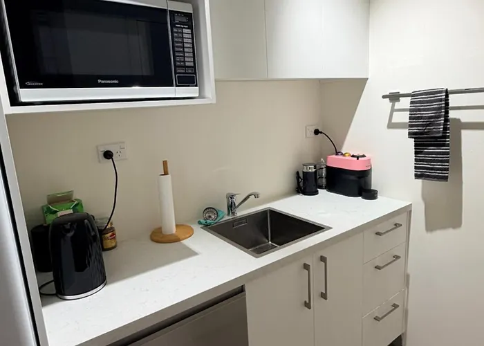 公寓 Stylish Industrial Loft Near The Airport *